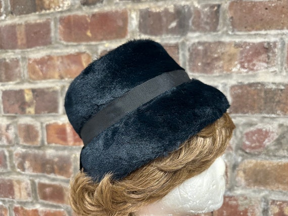 Vintage 50's/60's Black Fuzzy Pill Box Hat - image 6