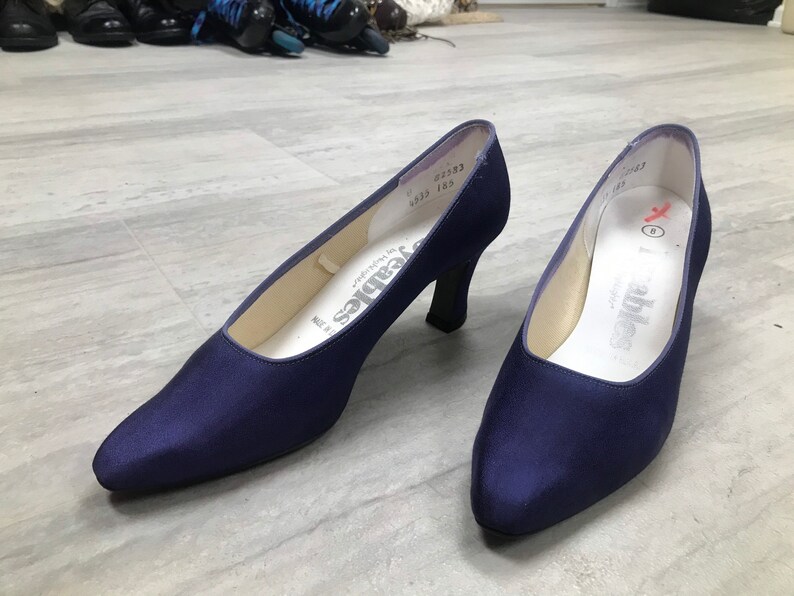 80/'s90/'s Dyeables Heels In a Deep Blue Purple Size 8