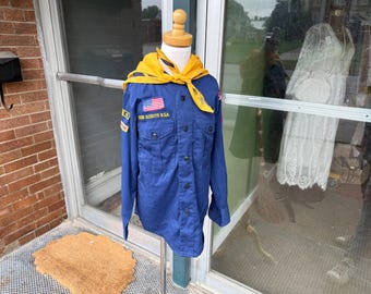 Camisa vintage de uniforme de los Boy Scouts para niños de los años 70 con bandana