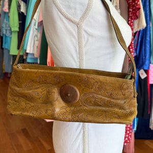 Monedero vintage de cuero repujado estilo western de los años 80 y 90