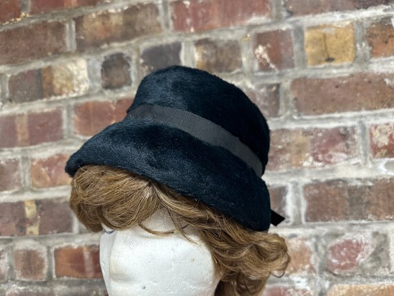 Vintage 50's/60's Black Fuzzy Pill Box Hat - image 3