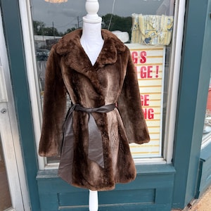 Canadian Beaver♦︎ファージャケット♦︎ピンク♦︎ふわもこ♦︎ポケット付き Canadian Beaver♦︎ファージャケット♦︎ピンク♦︎ふわもこ