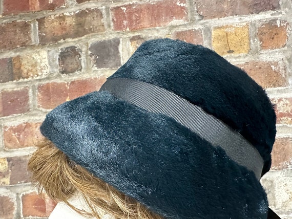 Vintage 50's/60's Black Fuzzy Pill Box Hat - image 4