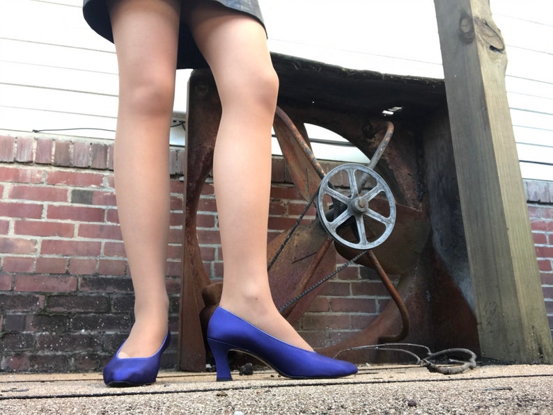 80/'s90/'s Dyeables Heels In a Deep Blue Purple Size 8