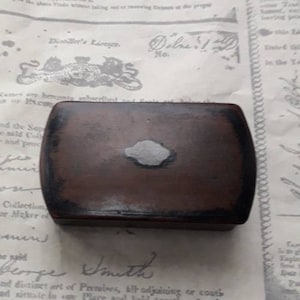 Papier mache snuff box