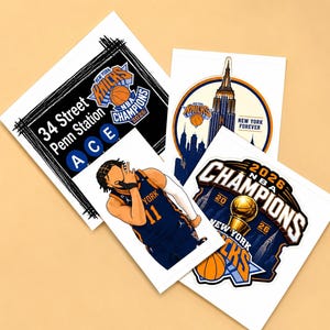 Pegatinas permanentes de los New York Knicks (paquete de 4) / Transferencias UV DTF / Pegatinas de baloncesto impermeables para vasos, portátiles y botellas de agua