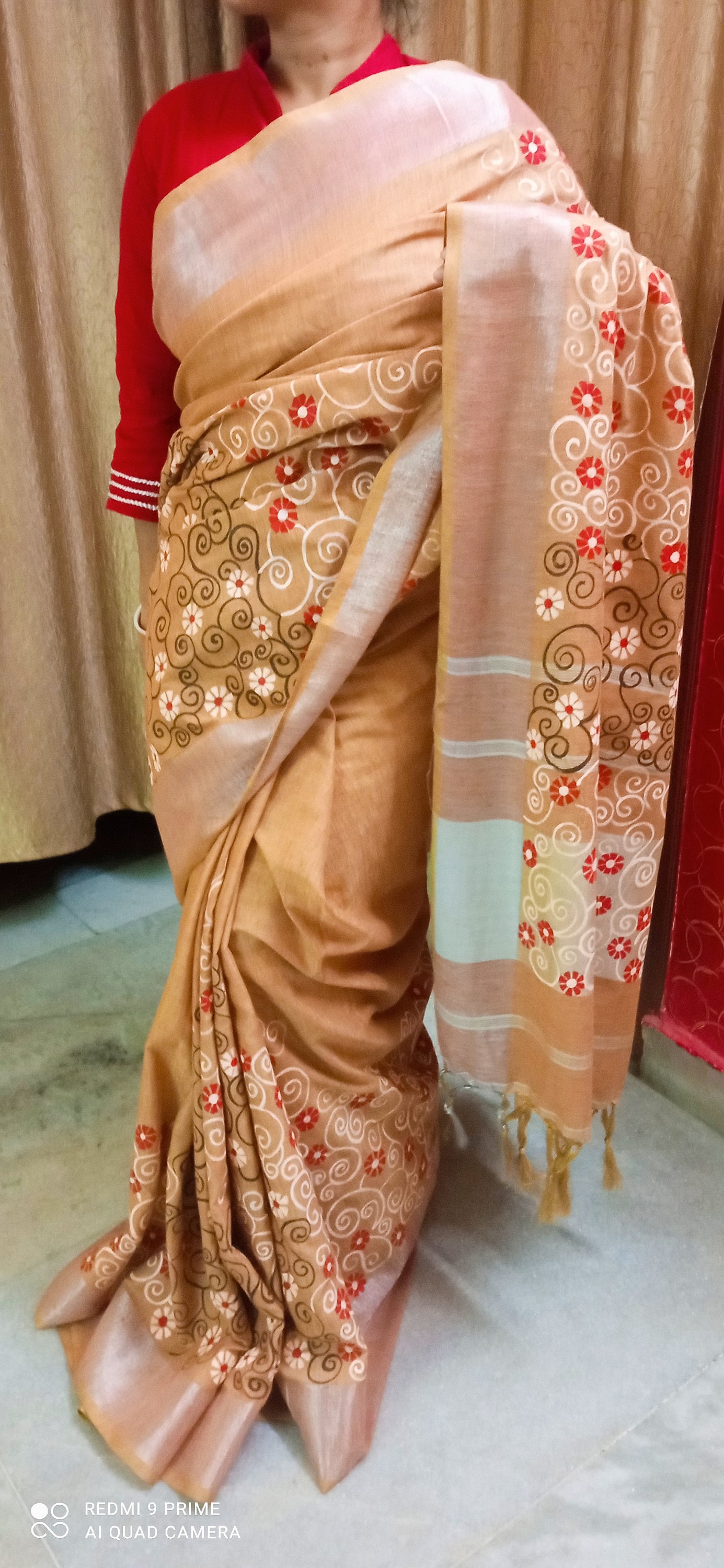 Linen Blend Hand-painted Saree With Zari Border and Allover Linen Blend Hand-painted Saree With Zari Border and Allover
