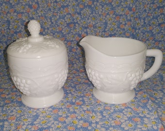 Imperial Glass Lait De sucre en verre et Crème ensemble avec des vignes