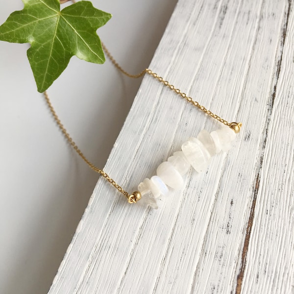 Raw Crystal Necklace Moonstone Necklace - June Birthstone Stone-  Layering Necklace - Natural Moonstone Stone - Healing Necklace