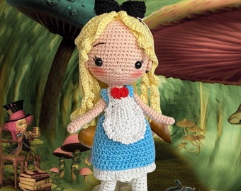 Bambola fatta a mano ispirata da Alice