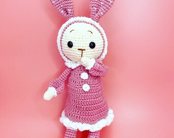 Coelhinha rosa de crochê “Mila”