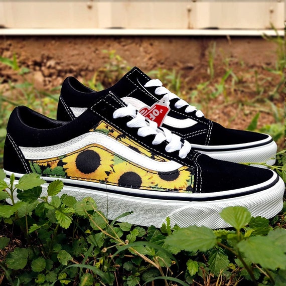 Black and white sunflower vans online