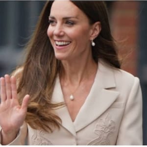 Pearl Pendant Necklace, Freshwater Pearl necklace, Princess of wales inspired, Kate Middleton necklace, Pearl necklace, royalty inspired.