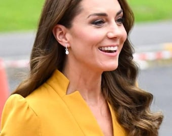 Orecchini a cerchio a goccia ispirati a Kate Middleton, argento sterling e zirconi cubici