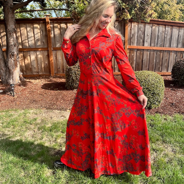 1970s Red Maxi Dress, Long Sleeve Shirt waist with Flowing Bottom, Artsy Floral Print Boho Dress size L