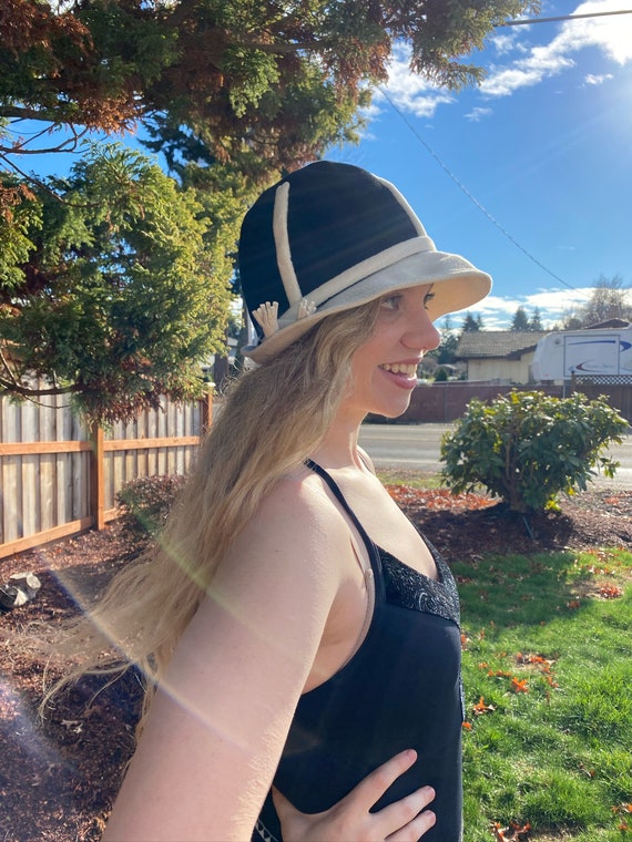 50s SCHIAPARELLI Black and White Bucket Hat, Elsa