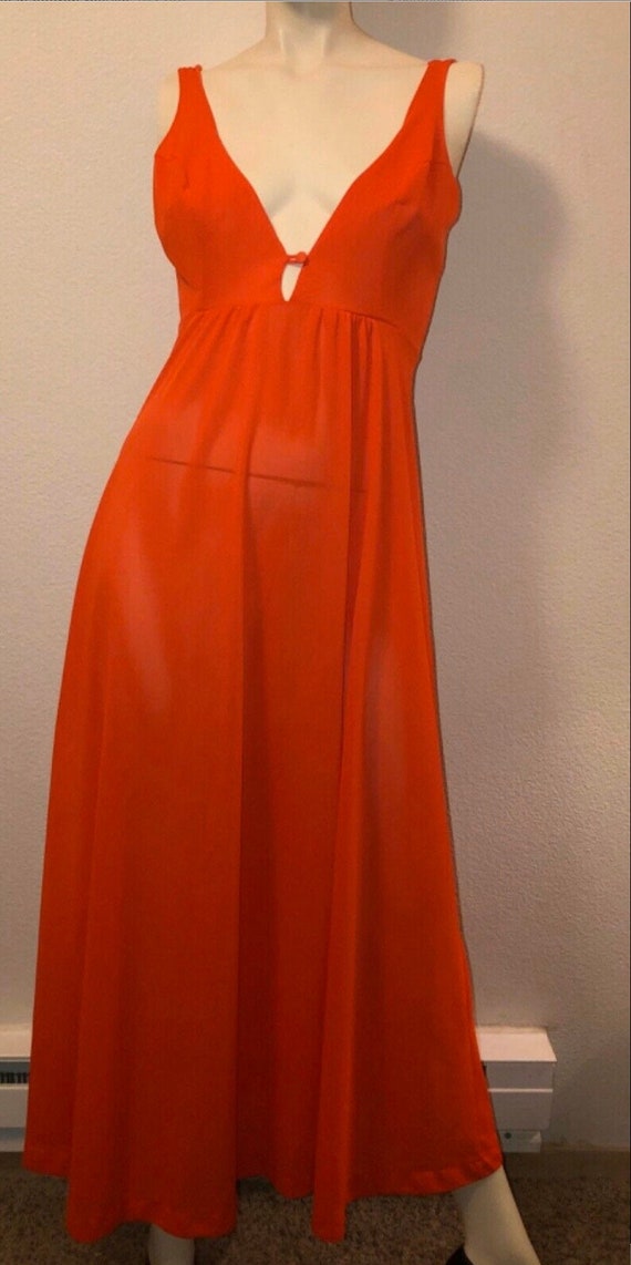 Vintage 1960’s FORMFIT ROGERS Sheen Nylon Nightgow