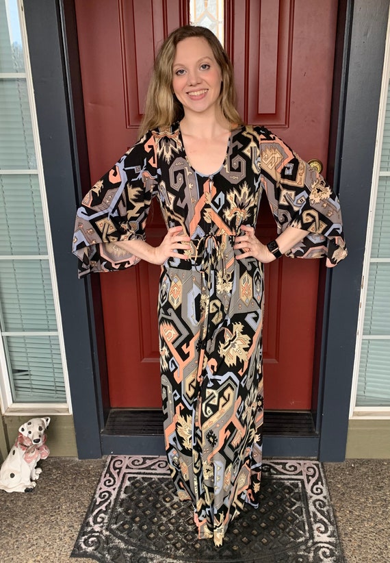 Mid Century Dramatic Lounge Robe Dress in a Pucci… - image 3