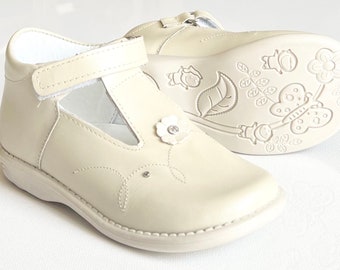 Zapatos Mary Jane de cuero hechos a mano para niña: Zapatos de vestir con flores color beige