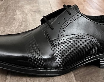 Men’s Handmade Leather Modern Classic Lace up Leather Lined Perforated Dress Formal Oxfords Shoes