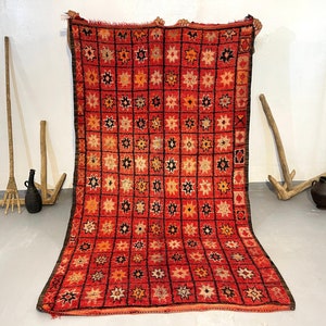 Unglaublicher Vintage Roter 5x8 Berber Teppich, Authentischer marokkanischer Beni Mguild Teppich, Blush Vintage Teppich