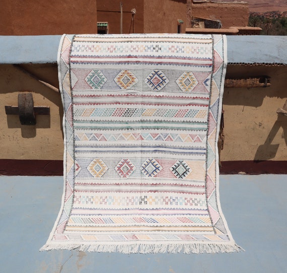 AMAZING WHITE MOROCCAN rug, cactus silk rug, flateweave rug, 5x8 rug, bohemian decor rug,
