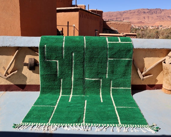 Elegant Custom Green Beni Ourain Moroccan Rug - Moroccan Artistry for Boho Home Decor
