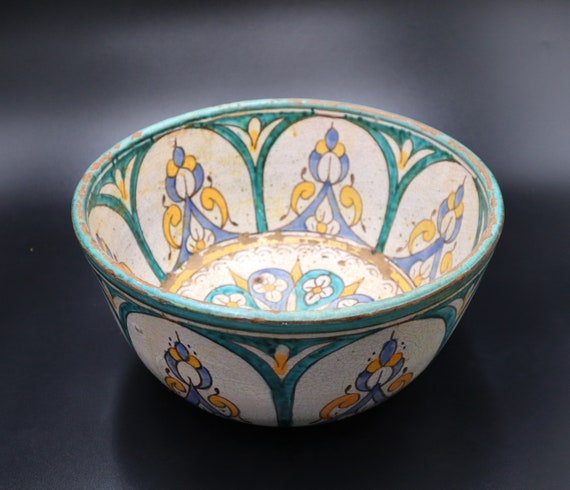 Antique plate bowl 1880s - Tafilalt bowl - berber bowl - handmade antique pottery - Moroccan decor - boho decor - artwork pottery