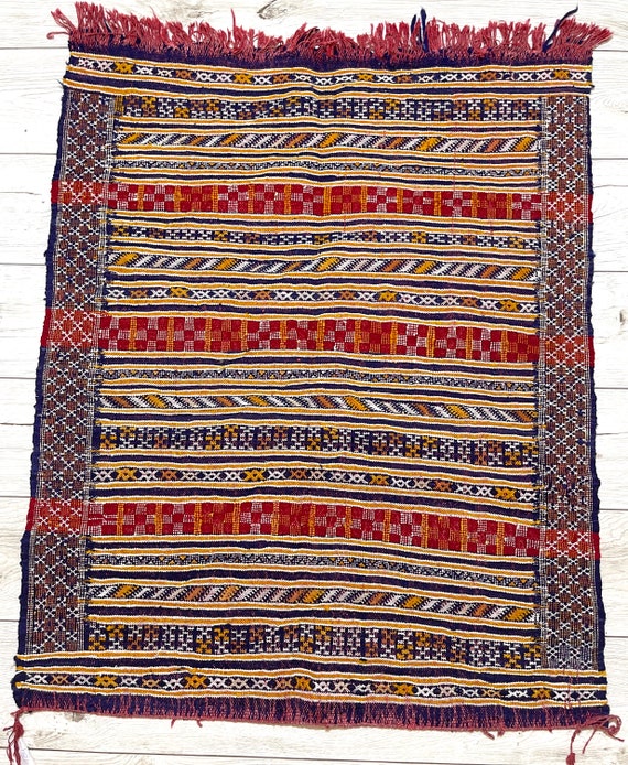 Vintage Area Kilim Moroccan rug handmade blue carpet - 135 x 105 Feet
