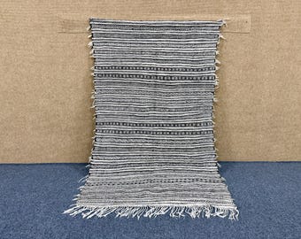 Moroccan flat weave Beni Ourain rug 3.4 x 6 ft