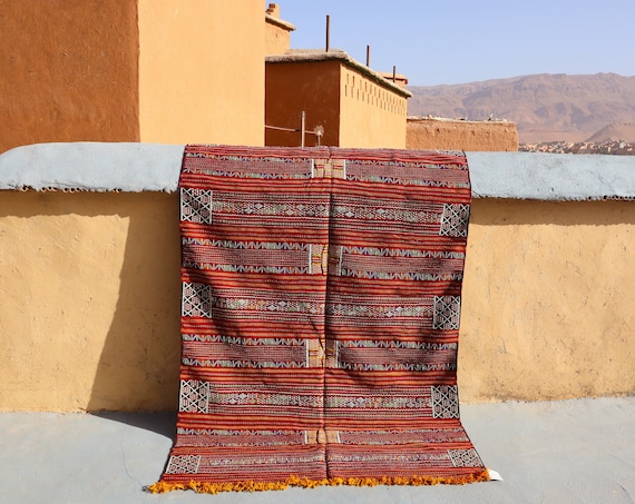 Vintage Berber Kilim Rug - 4x7 rug - Moroccan Interweaving Design - Brown Flatweave Area Rug - Embroidery rug - Beni Mguild rug
