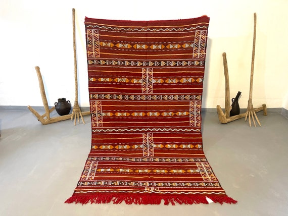 Moroccan rug Kilim rug flat woven handmade red vintage Kilim - 8x4,5 Feet