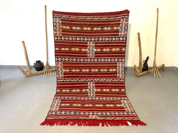 STUNNING MOROCCAN KILIM rug flat woven handmade red vintage berber 8x4 rug - beni mguild rug, taznakht rug, nomad rug