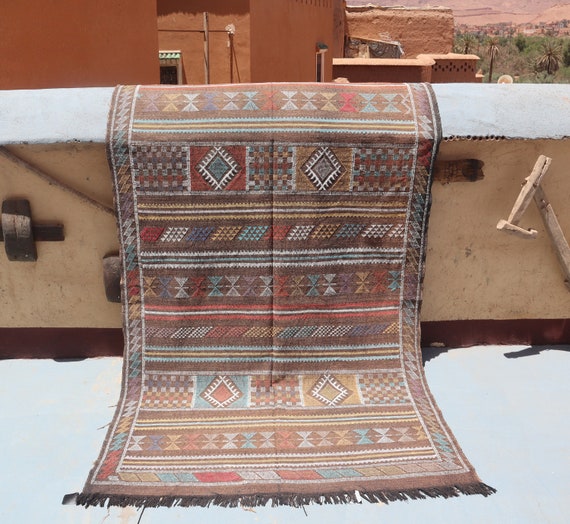 MINIMALIST CACTUS SILK rug - Moroccan berber rug, brown flat weave rug, 4x8 rug, living room rug kilim rug, boujaad rug