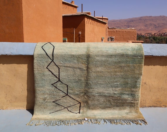 One-of-a-Kind Moroccan Wool Rug - Customizable Beni Mrirt Design - Handmade in Morocco