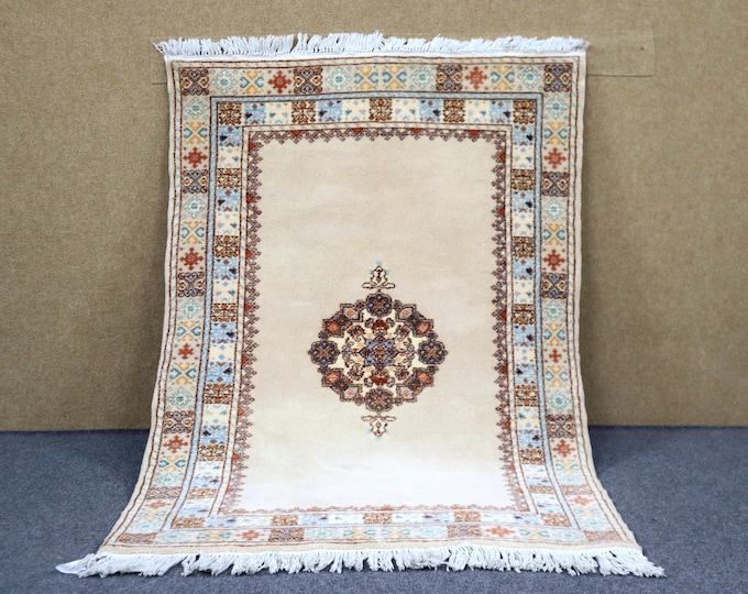 High Quality Moroccan Rug 4x6 - Natural Wool Area Rug - Handwoven Berber Rug - Beige Rug For Living Room
