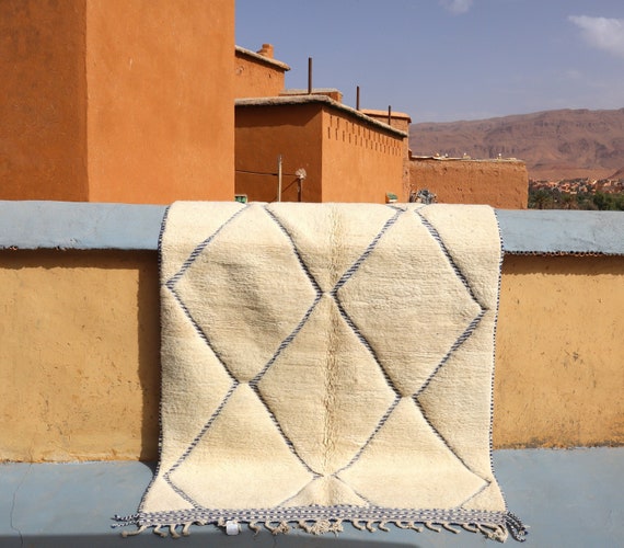 Minimalist Moroccan Berber Rug-  5x8 rug - Wool Beni Ourain - berber rug - thick rug - HandKnotted Wool Rug