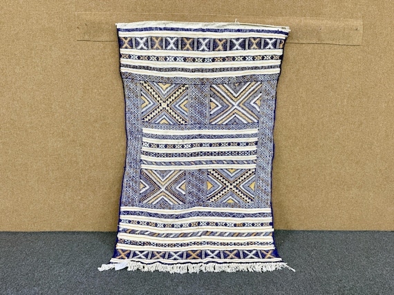 Moroccan Kilim rug 3.2 x 5.4