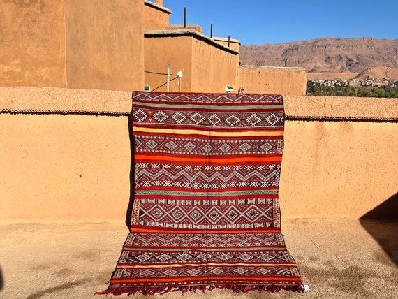 Amazing Vintage Rug 5x9 Feet - Beni Mguild Rug - Boujad Rug - Berber Area Rug - Moroccan Rug - 9.5 x 4.9 Feet