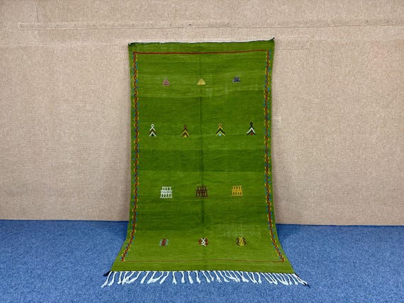 Green Moroccan rug 5.1 x 8.9 ft