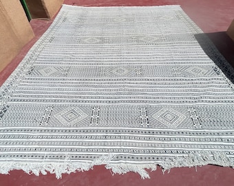 Custom Moroccn rug - custom Kilim rug -Gray Tuareg Style Rug - Kilim rug - Embroidery rug - 4x12 to 12x15 Sizes Available - Personalized Rug