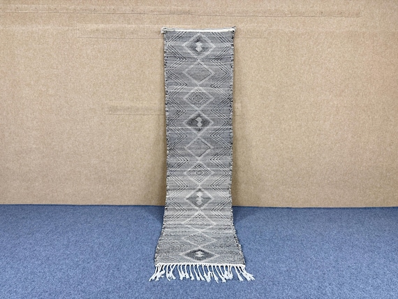 Moroccan Zanafi Rug Runner – Handwoven Flatweave Hallway 2x9  Rug – Boho Entryway Runner – Authentic Wool Carpet– Berber Art Piece