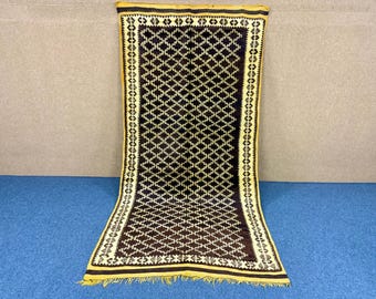 Soft Moroccan Boujaad Rug – Handmade Wool Carpet –