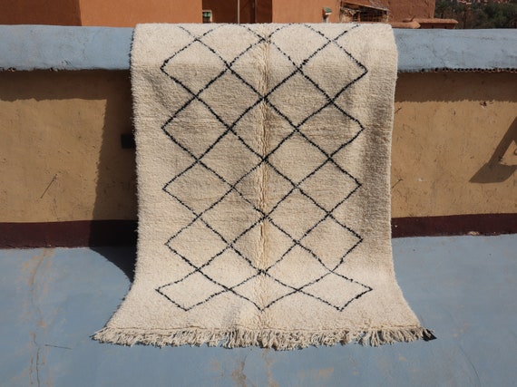 checkered beni ourain rug, 4x7 beni ourain rug white , flat weave rug, Boho Moroccan Rug,  Shaggy Rug, Tribal berber rug