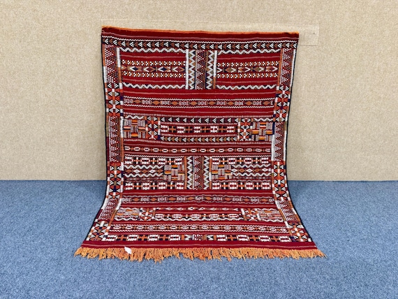 Small Red Moroccan Kilim Rug 4x5 ft  – Handwoven Wool Flatweave – Berber Tribal Carpet – Boho Floor Decor – Living Room Rug– Free Shipping