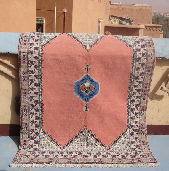 VINTAGE PINK MOROCCAN 4x7, traditional rug, vintage pink rug, berber rug, ethnic rug