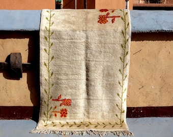 Gorgeous Moroccan Costume Size Rug - Handmade Living Room Area Rug - High Quality Traditionally Rug - Free Shipping