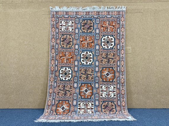 7.7 x 5.1 Moroccan rug