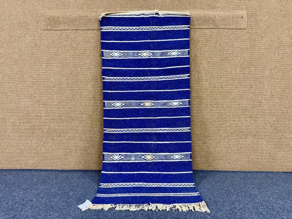 Moroccan Rug2,2 x 5 ft –Striped Kilim Rug – Handmade Moroccan Wool Rug – Tribal Boho Decor– Boho Small Area Rug