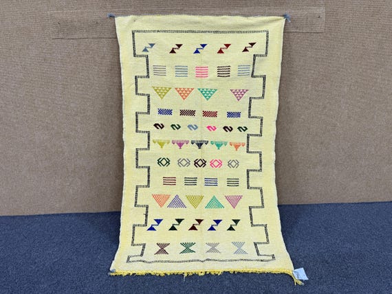 Berber Moroccan rug 3x5 ft